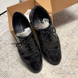 COLE HAAN Black Patent Original Wingtip Oxford Lace-Up Flats 8.5 Waterproof
